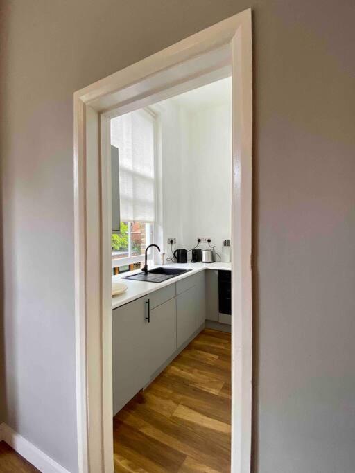 Stylish Studio For 3 Near Regents Park N4 London Exterior photo